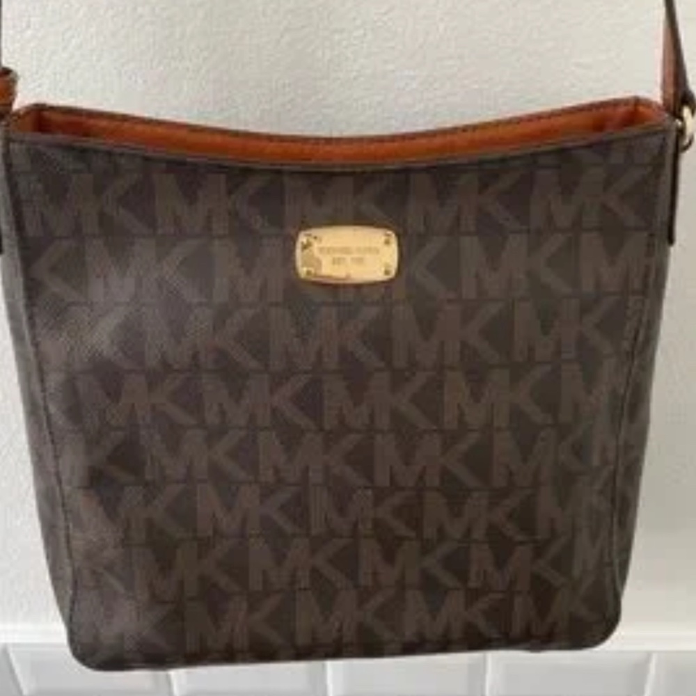 Brown Michael Kors Crossbody Purse